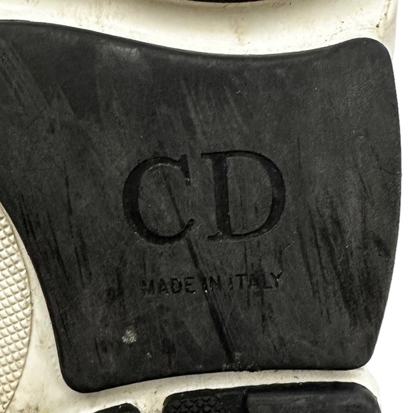 DIOR B22 Sneakers - Picture 12 of 14